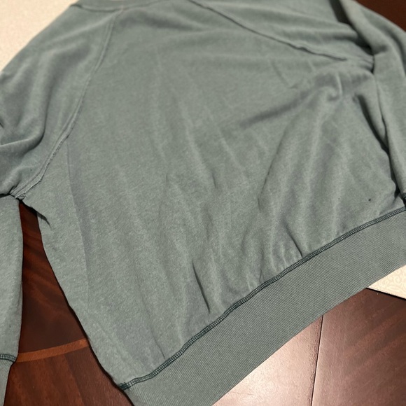 Def Leppard Sweatshirt Embroidered Front 90’s Style Distressed Women’s XL - Picture 7 of 9